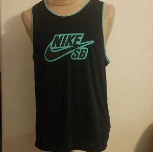 🌼Nike SB Tank